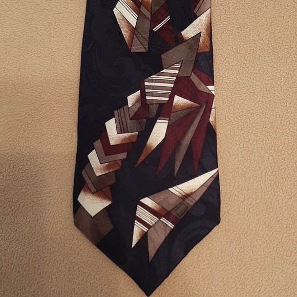 Neck Tie - Picture 2 of 4